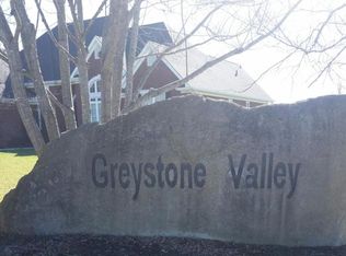 9015 Greystone Valley Dr, Ooltewah, TN 37363