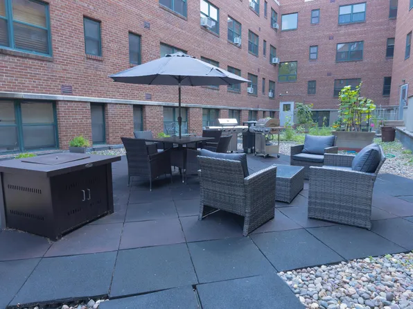 2920 Dean Parkway Apartments