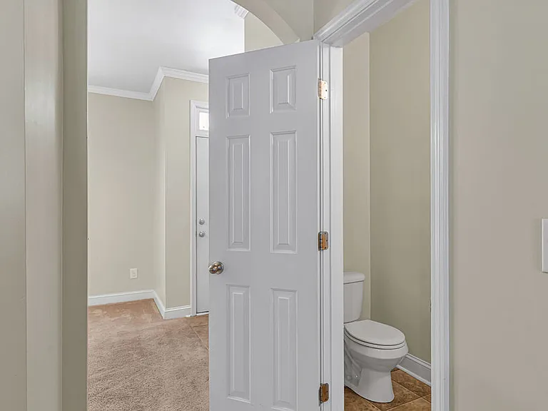 412 Glenhaven Ln — Photo 10