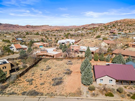 4th image of 2204 S Arena Roja