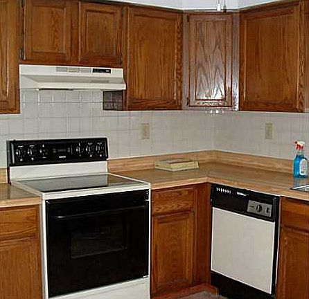 4th image of 1501 Millington Dr
