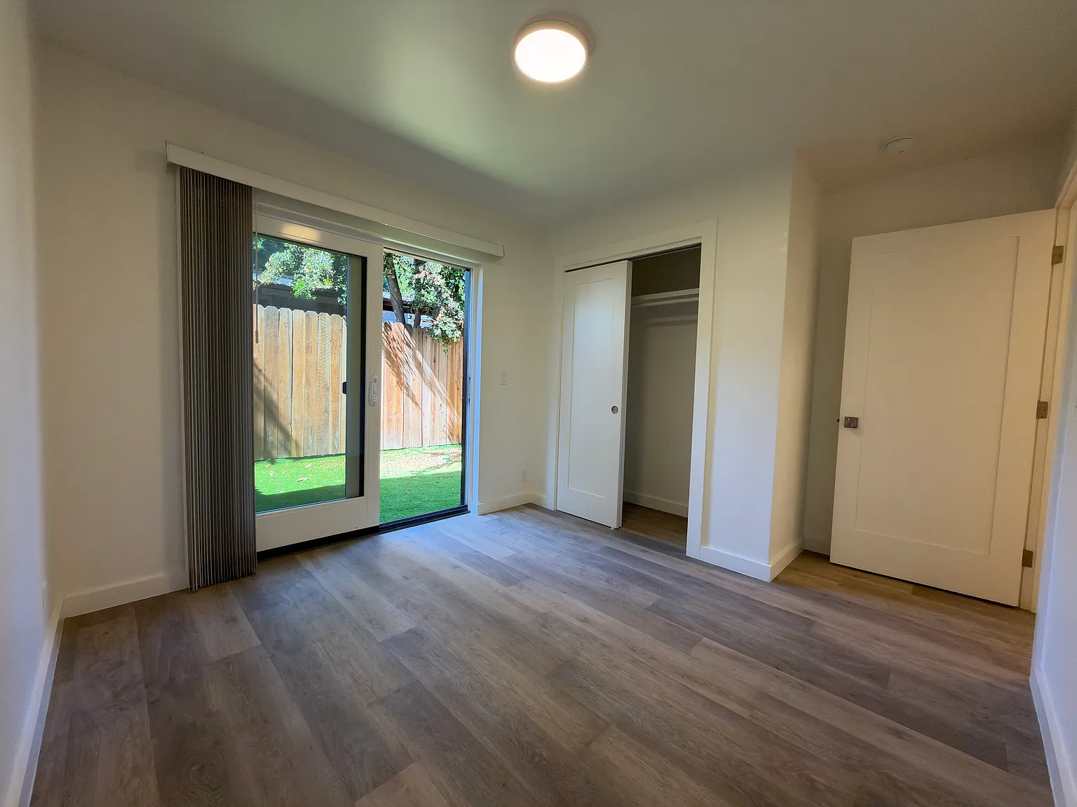 2 bed, $3,999 — Photo 2