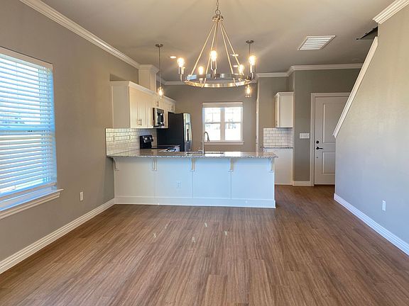 5th image of 2085 N Penelope Ln #1
