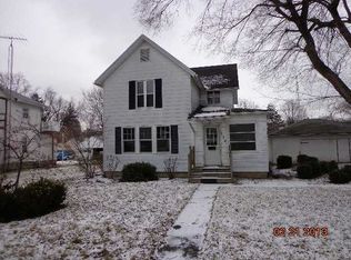130 N 2nd St, Waterville, OH 43566