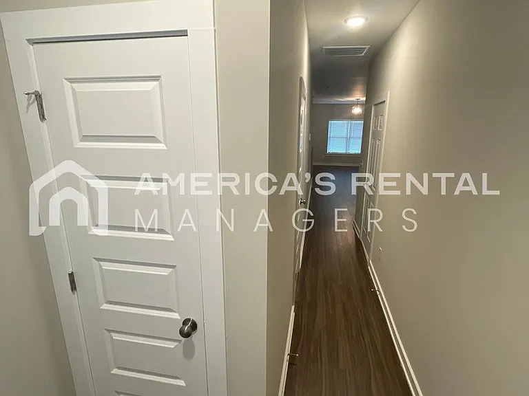 35 Coleman Ln — Photo 5