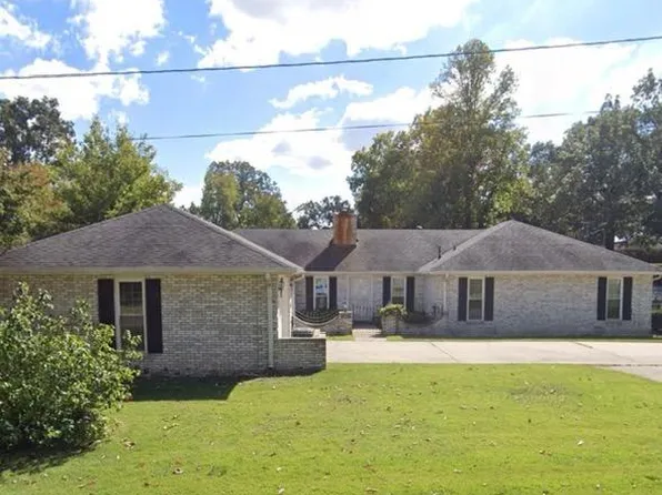 1510 Memorial Dr, Poplar Bluff, MO 63901