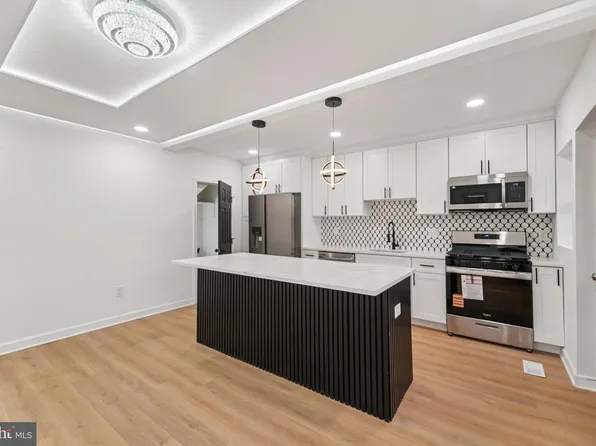 923 N Hill Rd, Baltimore, MD 21218