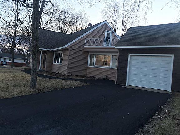 5th image of 15 Haven Ln