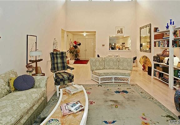 4th image of 310 Aerie Ct