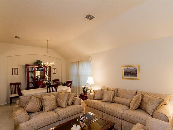 5th image of 332 Timberline Dr