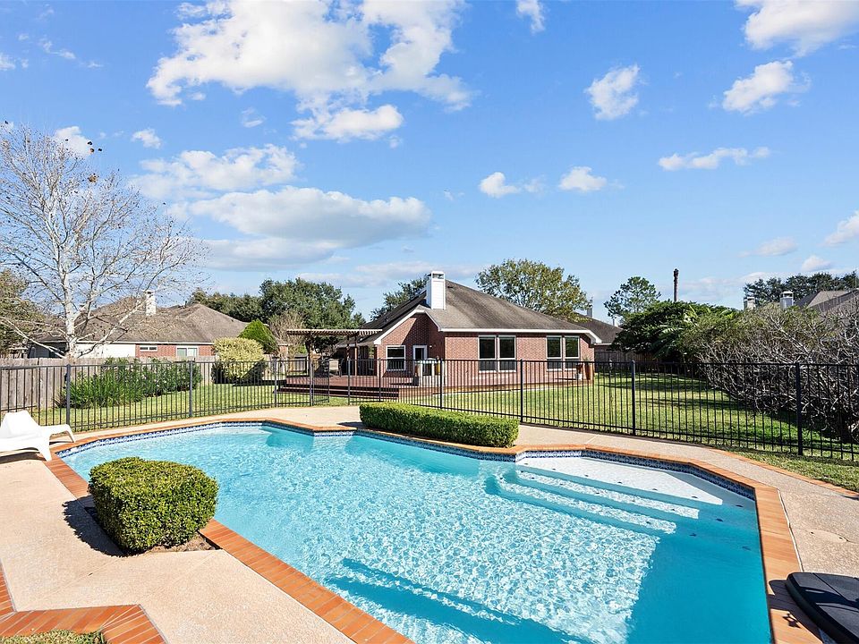 1st image of 12419 N Shadow Cove Ln
