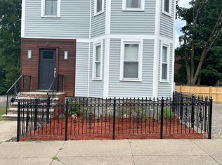 27 Huntoon St APT 2, Dorchester Center, MA 02124