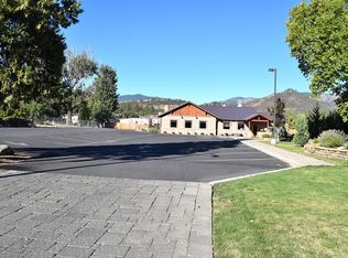 1281 S Main St, Yreka, CA