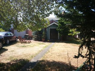 9655 42nd Ave SW, Seattle, WA 98136