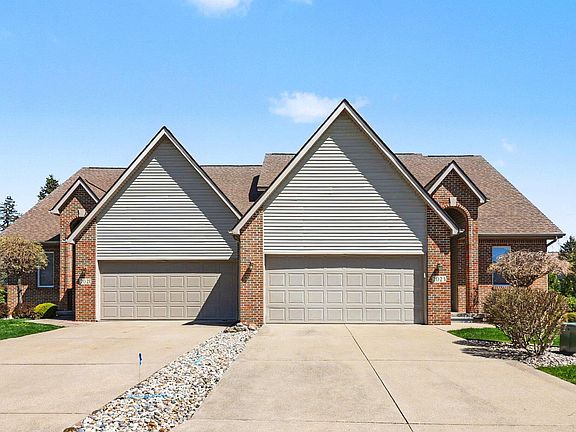 2nd image of 2023 Golfcrest Dr #5