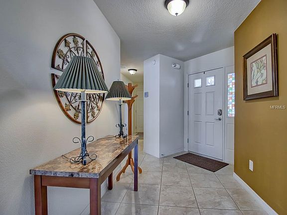 5th image of 1183 Creekside Dr