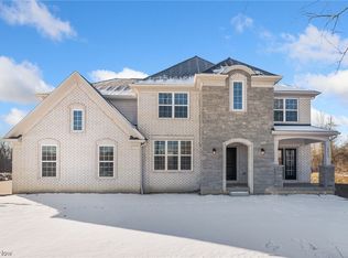 27420 Pettibone Rd, Solon, OH