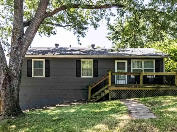 101 W 8th St, Knob Noster, MO 65336