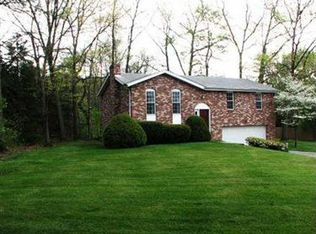 104 Firbank Dr, Butler, PA 16002