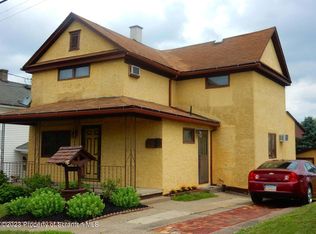 513 Clark St, Throop, PA 18512