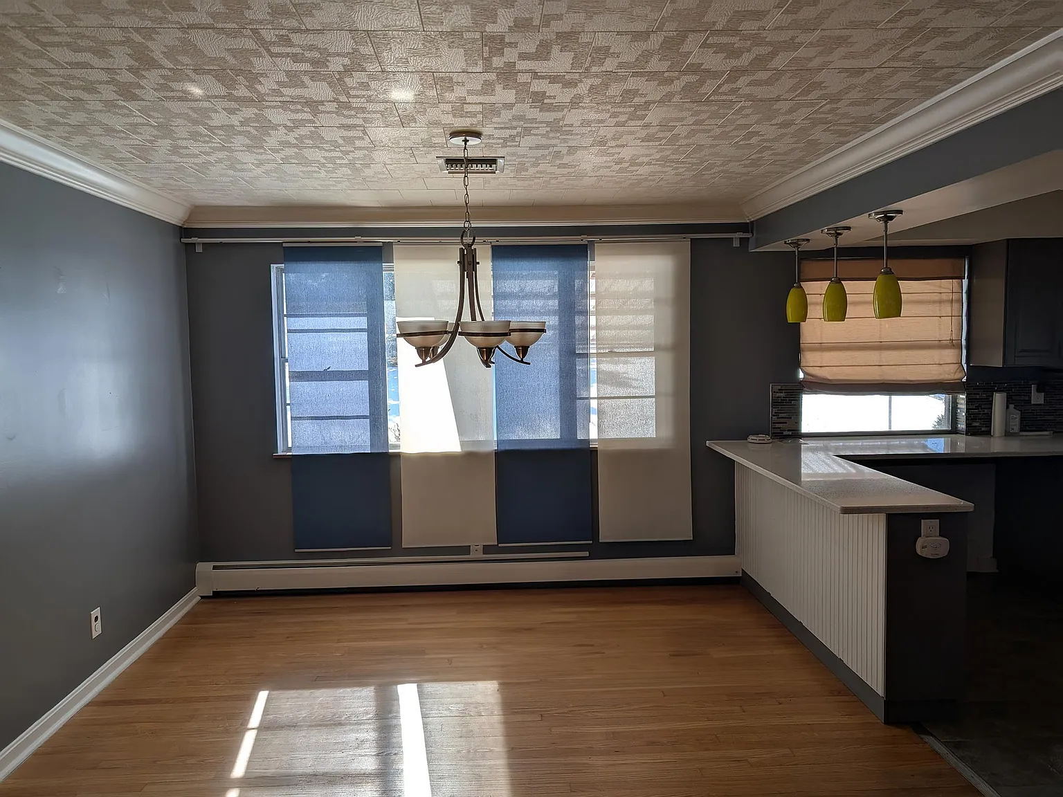 3 bed, 1994 sqft, $2,050 — Photo 3