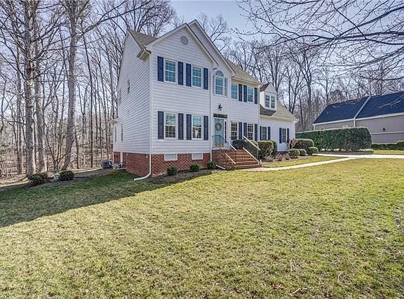 3rd image of 13548 Riverton Dr