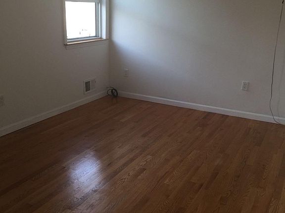 5th image of 12 Shiel Ave