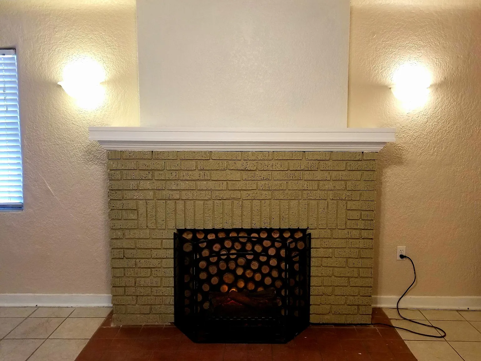 3 bed, 1487 sqft, $2,400 — Photo 3
