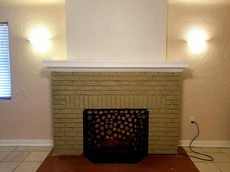 512 E Strawbridge Ave #512 — Photo 3