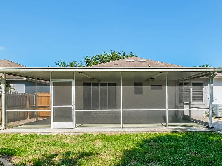 6717 Cambridge Park Dr — Photo 16