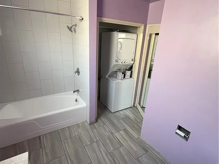 837 S Windsor Blvd #7 — Photo 21