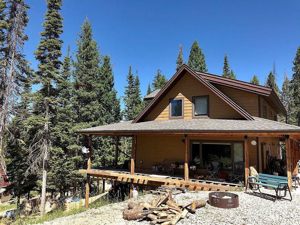 Mountain-Lake Cabin
