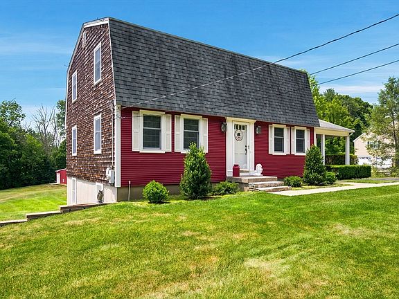 3rd image of 665 Blackstone St