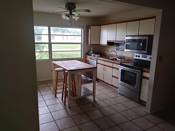 3rd image of 5833 17th Ave N