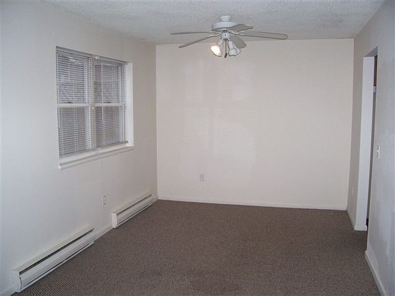 4th image of 27 QUEENS Way
