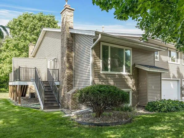 16137 Flagstaff Ct N, Rosemount, MN 55068