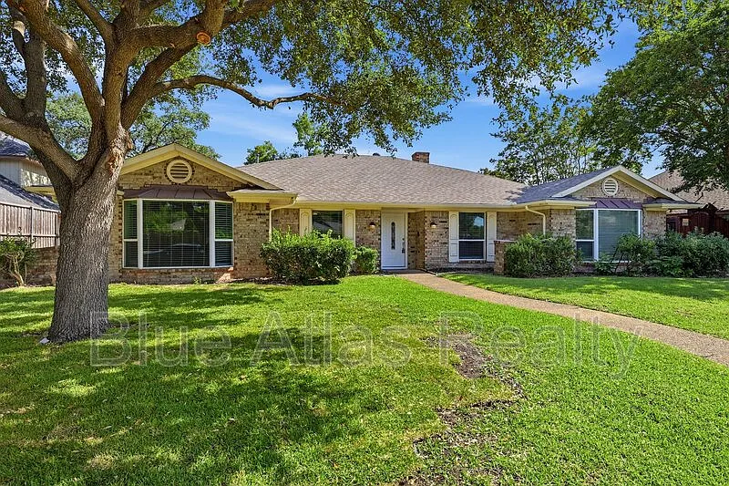 Building Photo - 3304 Big Horn Trl