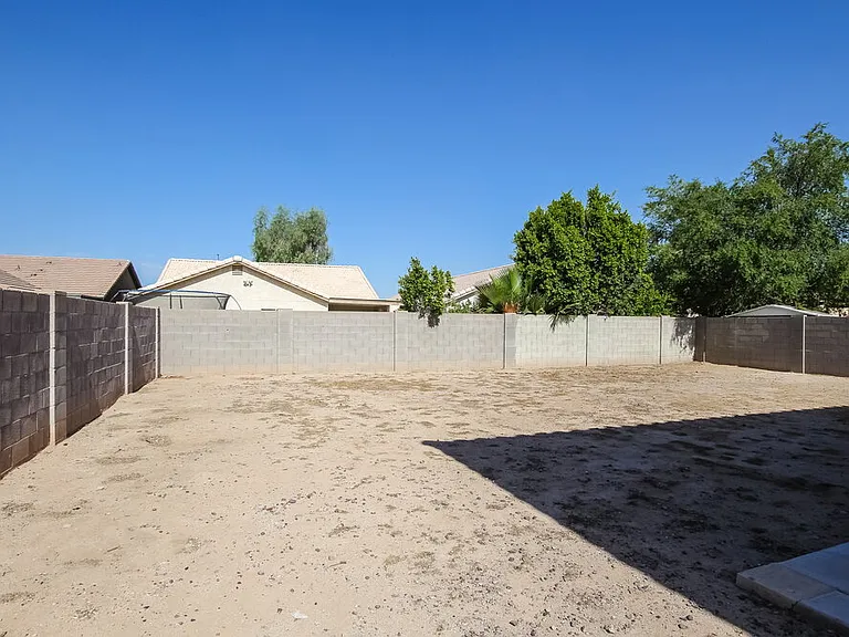 5804 S 10th Dr — Photo 17