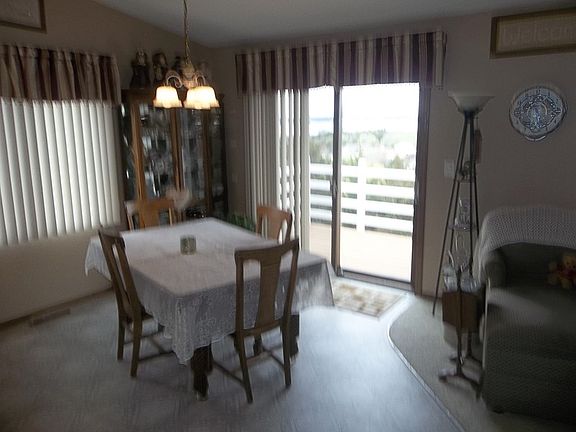 4th image of 182 Marina Dell Ave