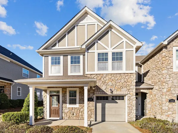 1114 Roderick Dr, Fort Mill, SC 29708