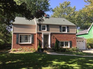 83 Lafayette Blvd, Williamsville, NY 14221