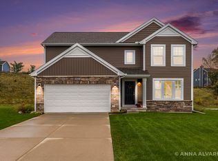 732 Sun Stone Dr SW, Byron Center, MI 49315