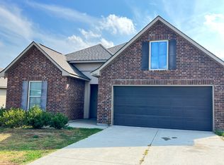 26462 Evangeline Trace Blvd, Denham Springs, LA 70726