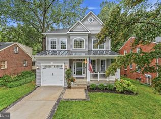 5918 14th St N, Arlington, VA 22205