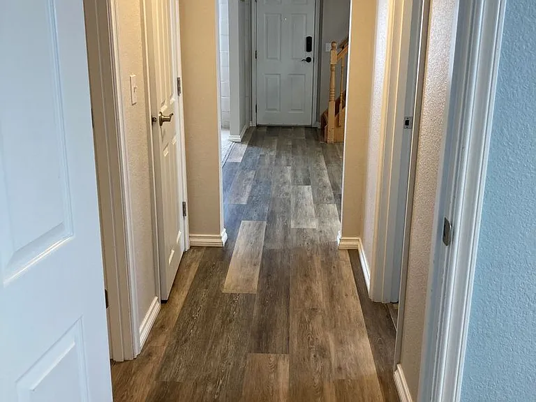 700 S 46th Ave — Photo 34