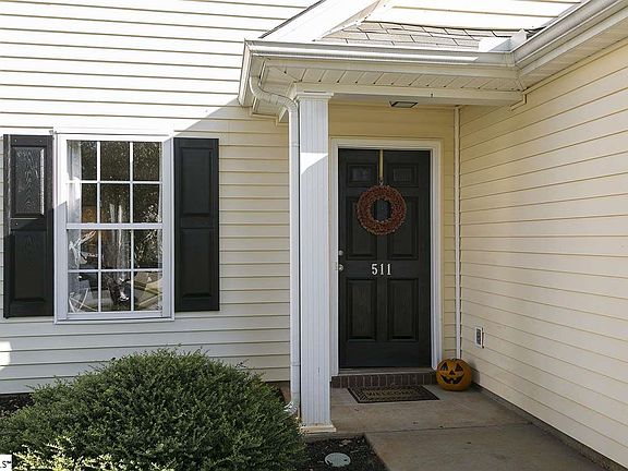 5th image of 511 Glenlea Ln