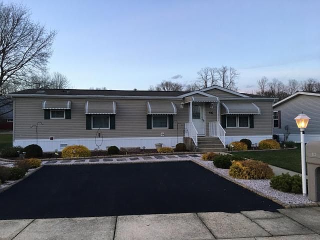 1st image of 46 Silvermead Dr
