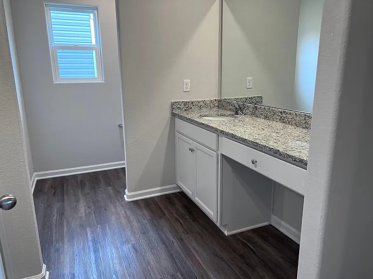 9409 Creedmore Hills Dr — Photo 10
