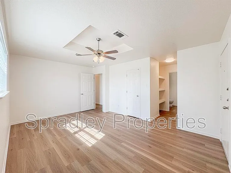 130 Lacey Lou Ln — Photo 12