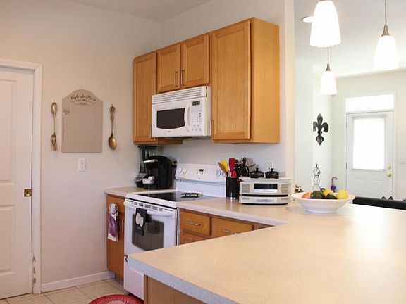 5th image of 2010 E Creekwood Dr